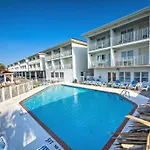 The Islander Inn 