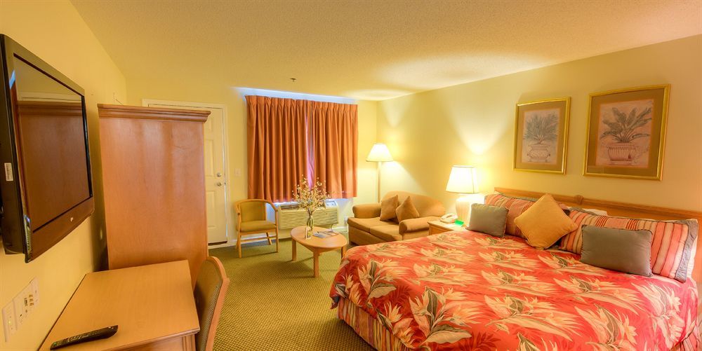 The Islander Hotel 3*